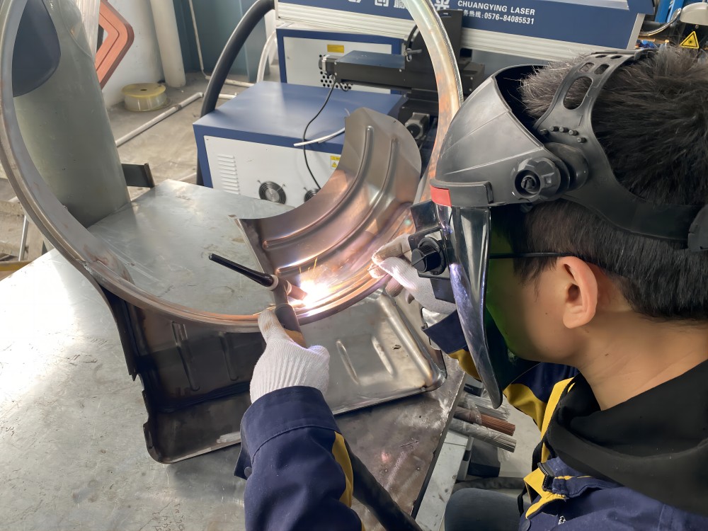 Laser cutting and welding 